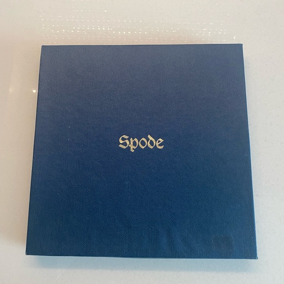 Vintage 1970 Spode Christmas plate - Picture 4 of 5